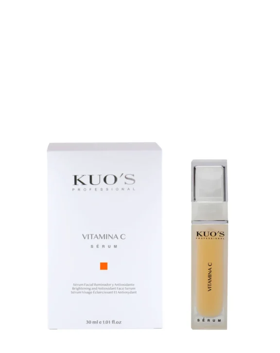 Sérum facial à texture 昀氀uide qui, grâce à sa teneur en Vitamine C, aide à revitaliser la peau et de réduire les signes de l’âge en luttant contre les radicaux libres, uni昀椀ant le teint et procurant une grande luminosité. MODE D’EMPLOI: Après avoir nettoyé la peau, appliquer 4 à 6 gouttes du sérum donnant un doux massage jusqu’à absorption complète. Utilisation jour et/ou nuit.